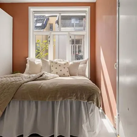 Apartamento Cozy With Sunny Balcony Bergen
