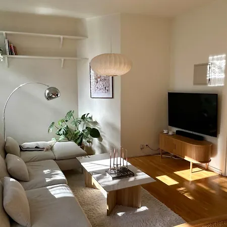 Apartamento Cozy With Sunny Balcony Bergen