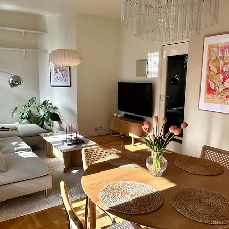 Apartamento Cozy With Sunny Balcony *